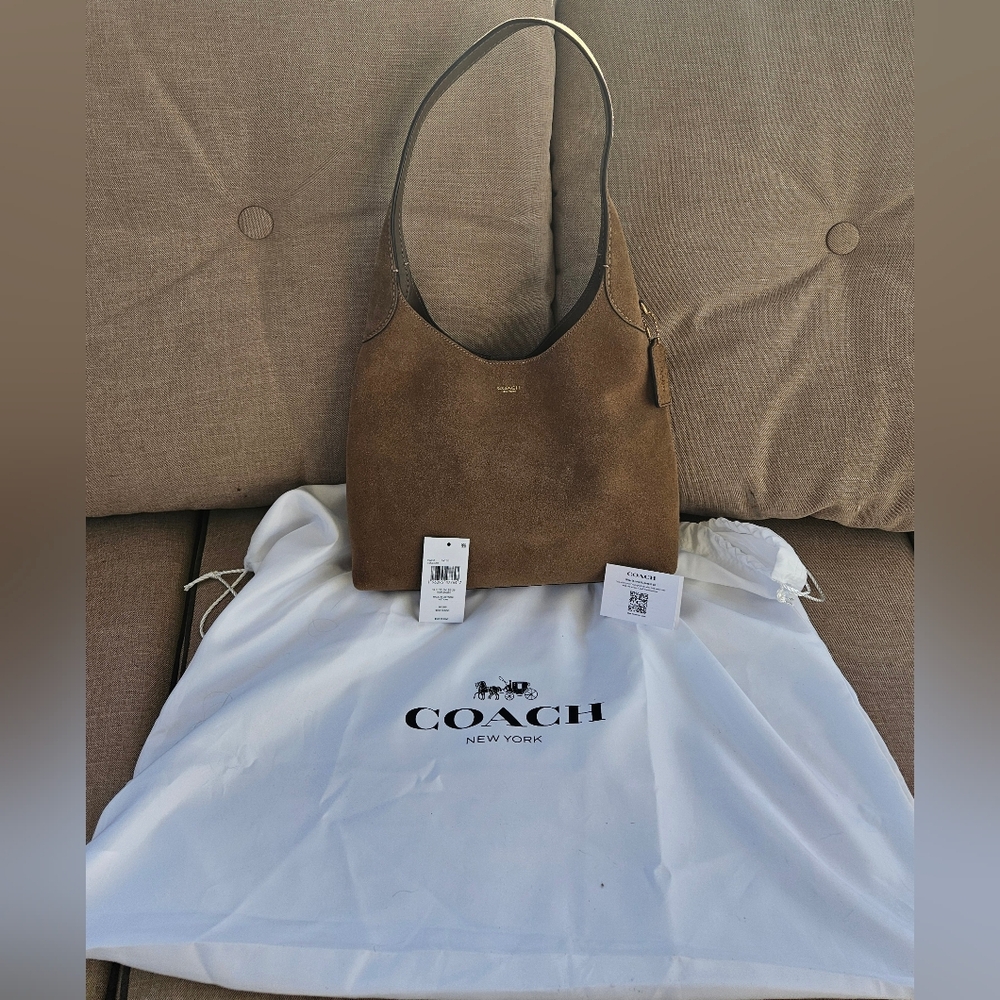 NWOT Coach Brooklyn 28 Suede